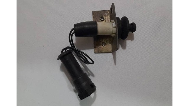 Under Bonnet Security Light Switch